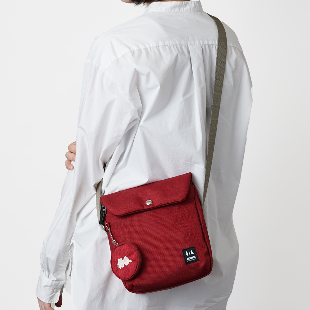 タテ型ショルダーバッグ ムーミン MOOMIN リトルミイ スナフキン ニョロニョロ 鞄 バッグ かばん カバン シンプル レディース 綺麗め フォーマル カジュアル