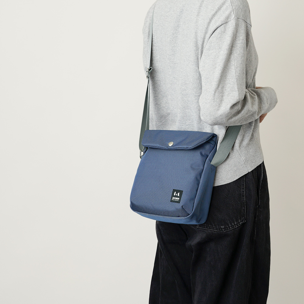 タテ型ショルダーバッグ ムーミン MOOMIN リトルミイ スナフキン ニョロニョロ 鞄 バッグ かばん カバン シンプル レディース 綺麗め フォーマル カジュアル