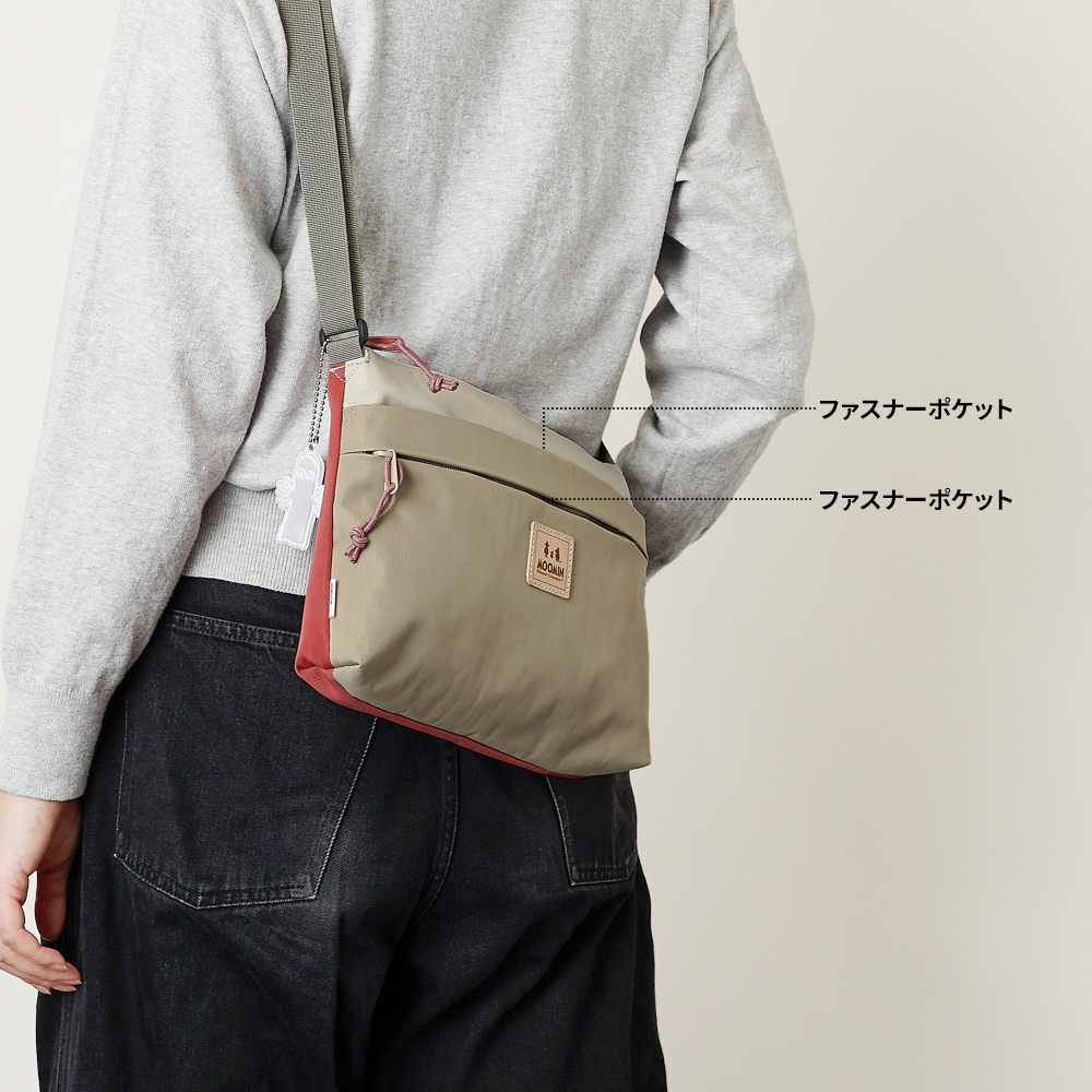 ショルダーバッグ スリム 薄型 カバン バッグ かばん 鞄 ムーミン ミイ リトルミイ スナフキン ニョロニョロ ユニセックス デザイン 北欧デザイン メンズ レディース アウトドア おしゃれ スタイリッシュ おすすめ