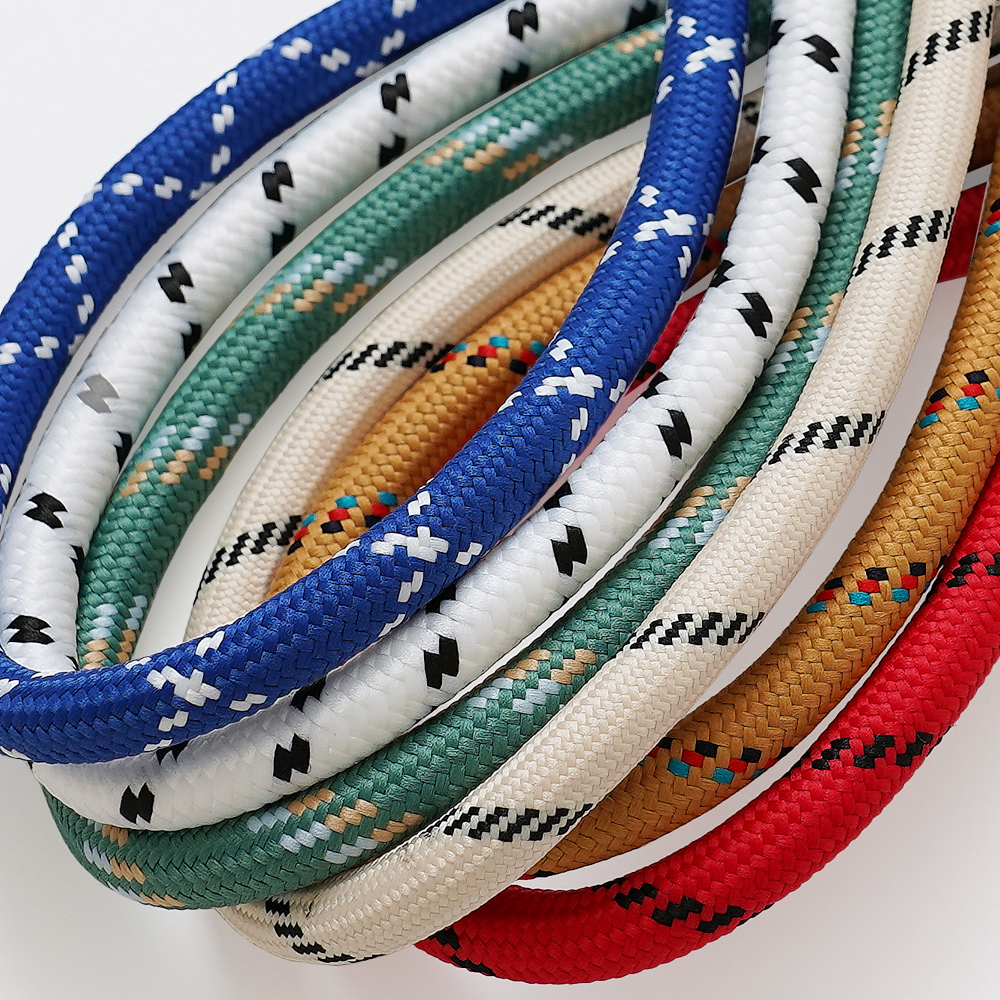 刺繍トートバッグ エコバッグ 北欧テイスト チロリアン モズ moz mozu mos エルク 超軽量  軽い 撥水 たためる マザーズバッグ