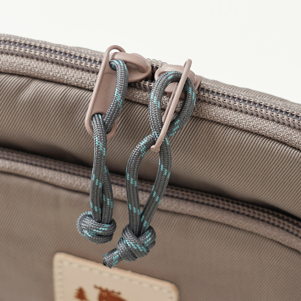 モズ moz ショルダーバッグ サコッシュ ポシェット スマホショルダーバッグ ミニ 小さめ 小さい アウトドア 北欧デザイン 鞄 かばん ばっぐ カバン フェス