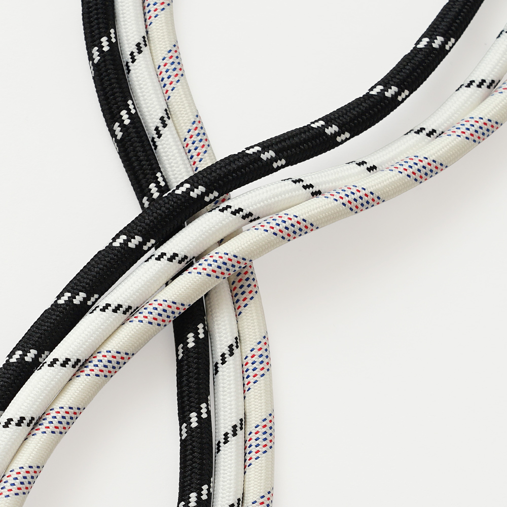 サコッシュ ポシェット ミニショルダー 2wayバッグ ショルダーバッグ 刺繍トートバッグ サンリオ sanrio クロミ シナモロール キティ ハローキティ キティちゃん シナモン 超軽量  軽い 撥水